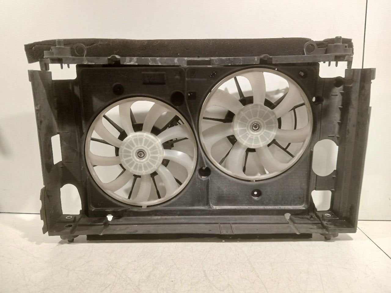 Koelventilatormotor Toyota Auris, Onderdelen@venauto.nl, Van der Ven Autorecycling B.V., Ettenseweg 76, 4706 PB Roosendaal, The Netherlands