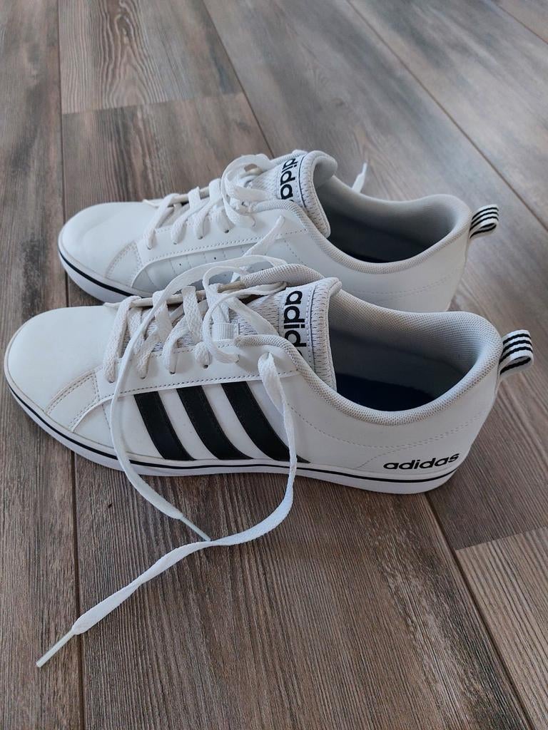 Adidas sneakers voor mannen kleur : wit, Vêtements | Hommes, Chaussures, Comme neuf, Blanc, Baskets, Enlèvement
