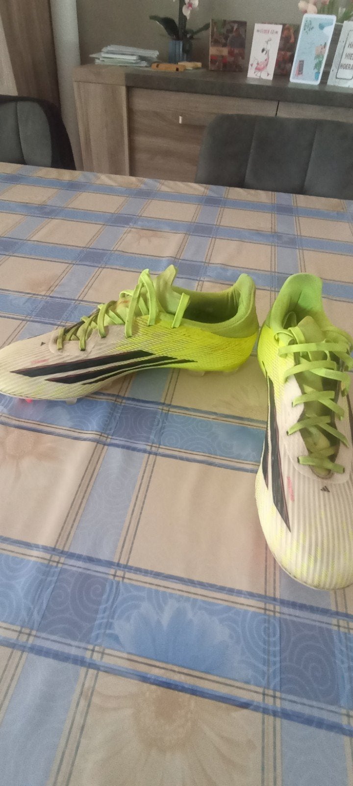 voetbalschoenen 42 maat adidas F50, Sport en Fitness, Ophalen, Adidas