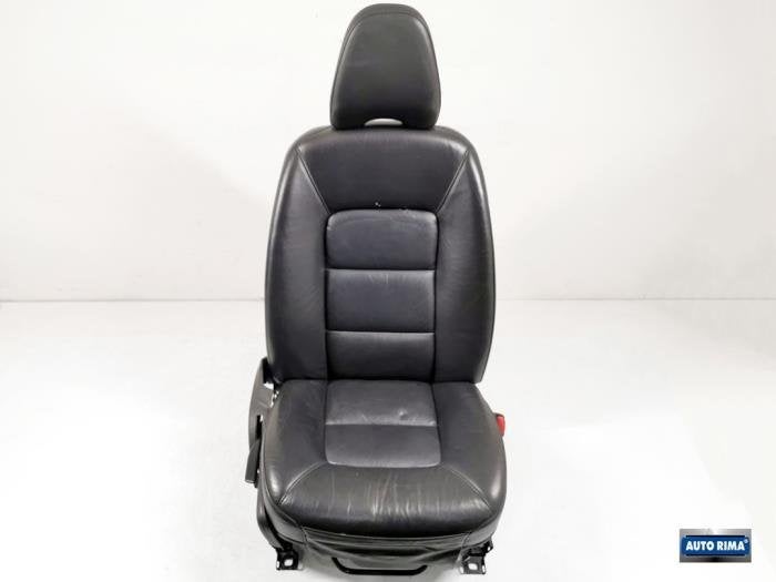Siège droit d'un Volvo V70, -, 3 mois de garantie, -, -
