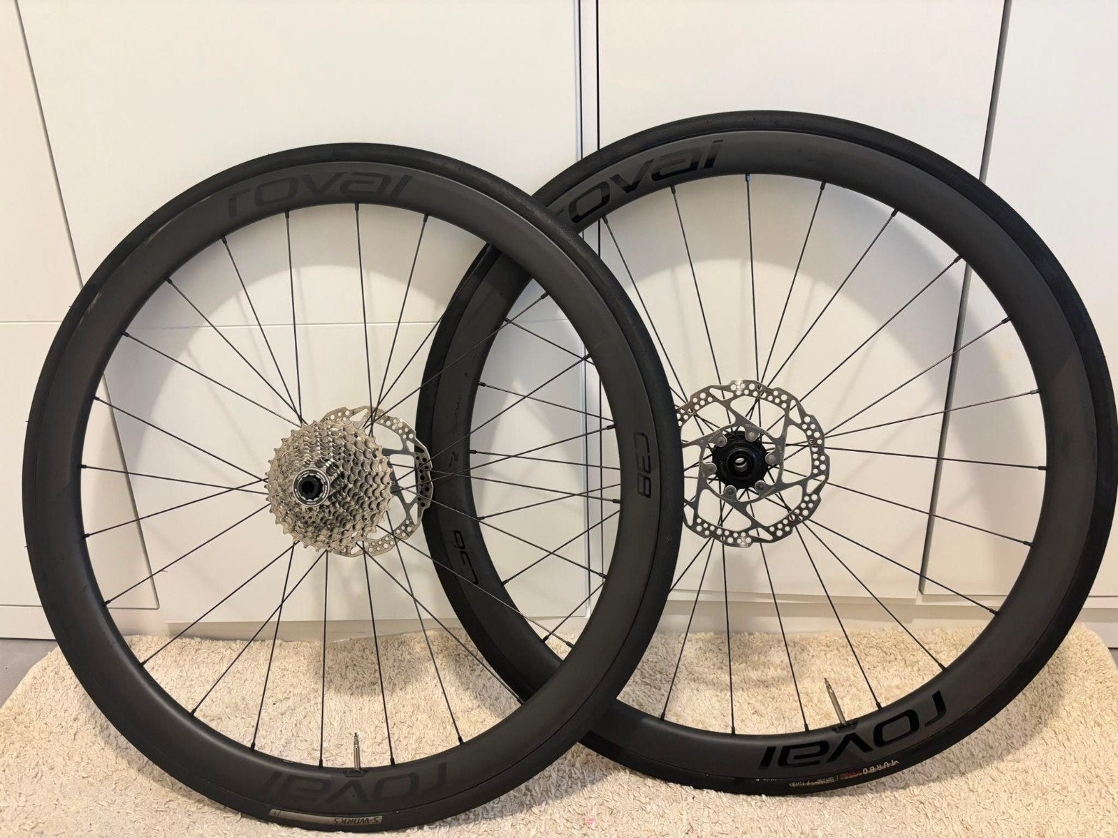 Roval carbon c38, Carbone