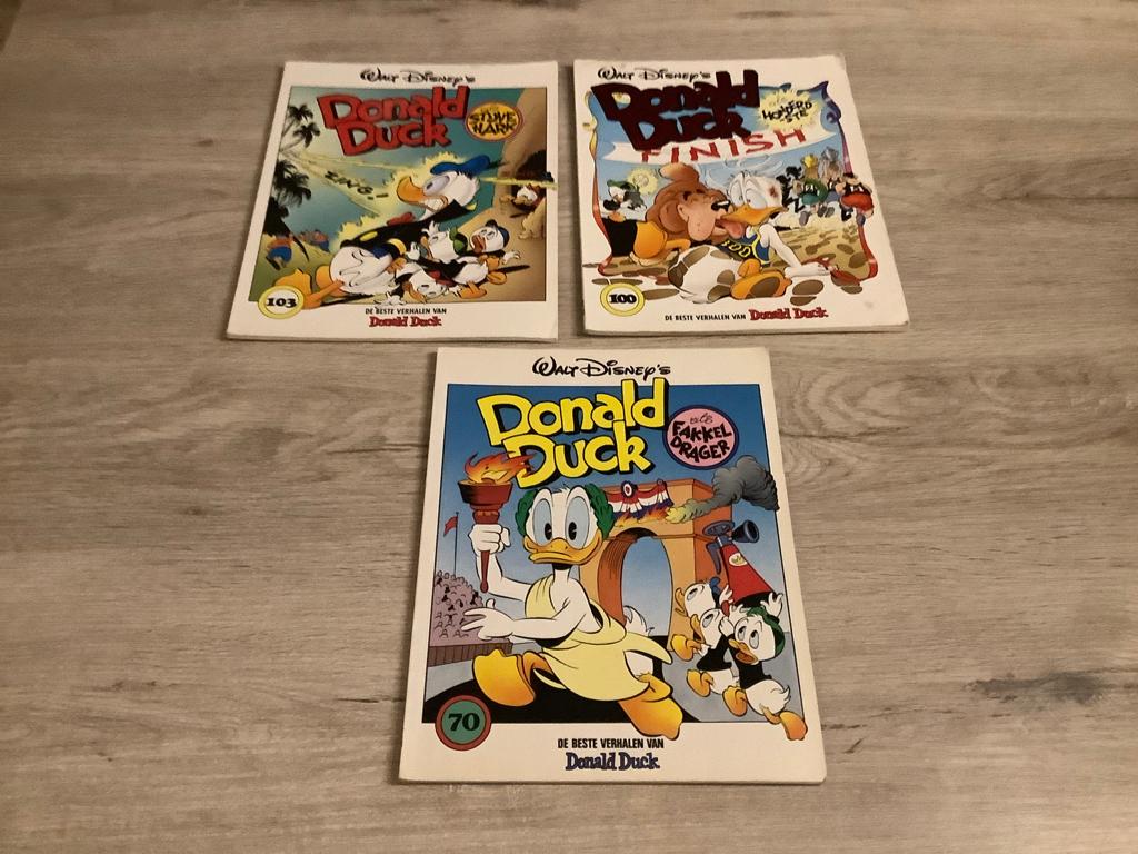 Walt Disney Donald Duck verschillende strips (1992-2000), Walt Disney, Ophalen of Verzenden, Zo goed als nieuw, Meerdere stripboeken