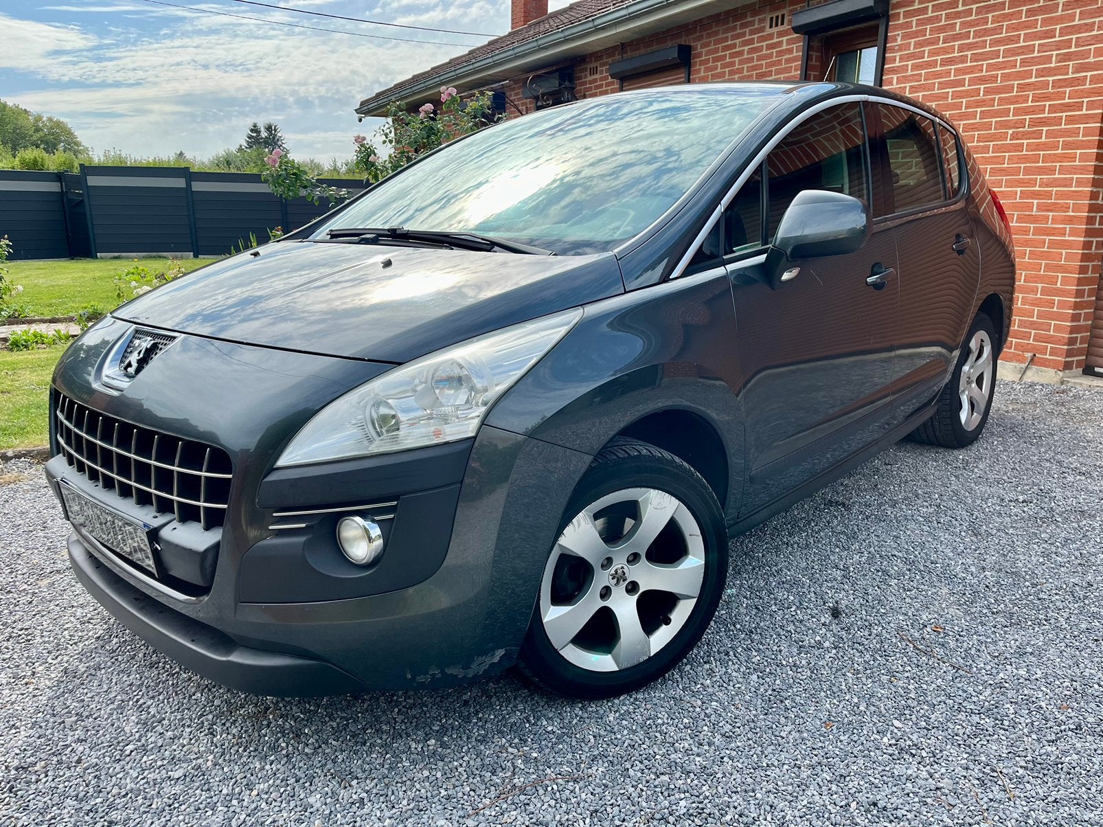 Peugeot 3008 1.6 HDI 110 Embrayage et distribution neufs, Argent ou Gris, Achat, 5 portes, Diesel