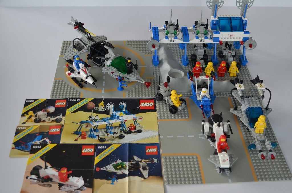 Lego: Space nr.6930-6891-6842-6845-6823-6820, Inclusief accessoires, Gebruikt, Lego, Ophalen of Verzenden
