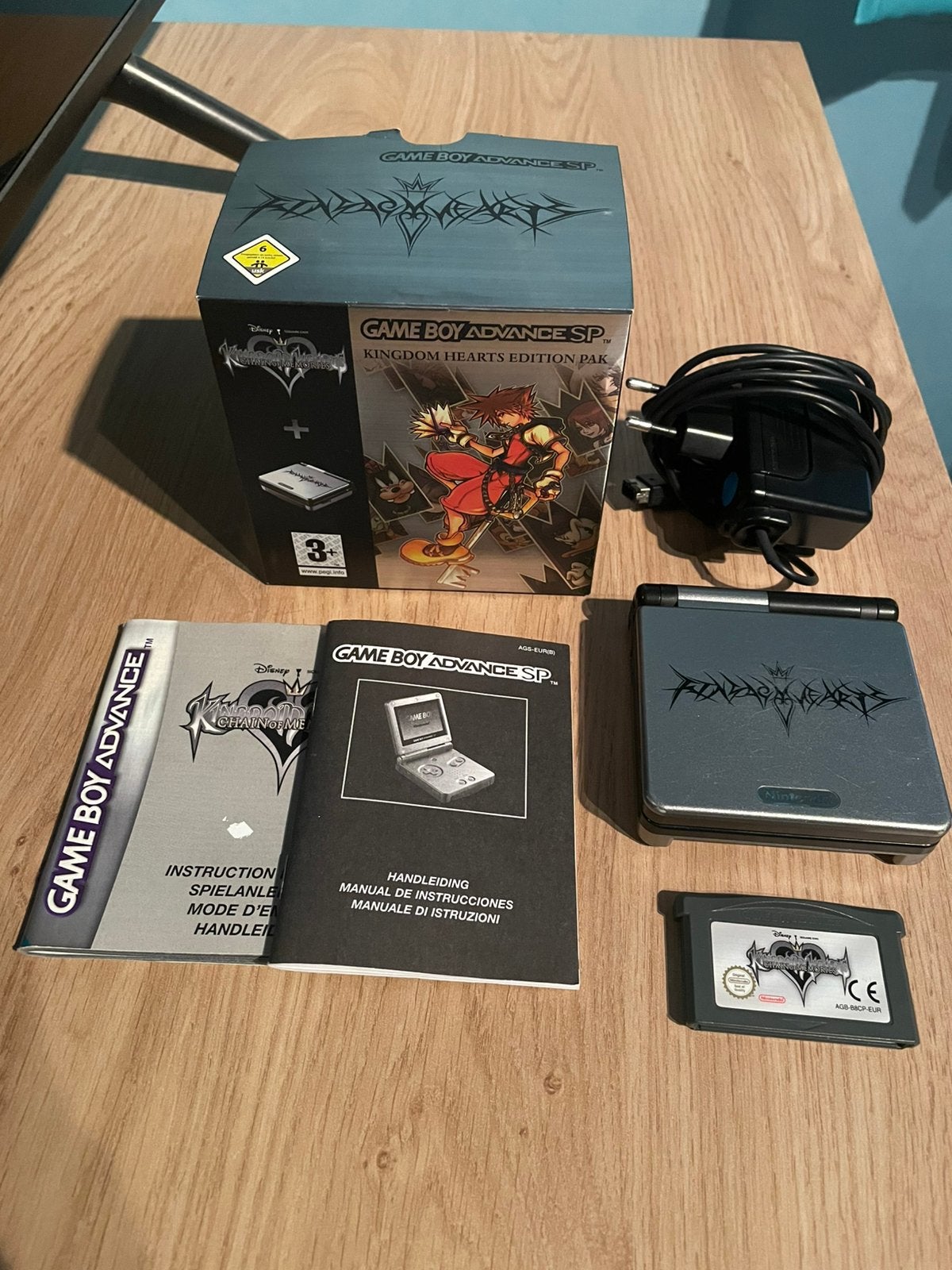 Game Boy Advance SP Kingdom Hearts Edition Compleet, Consoles de jeu & Jeux vidéo, Consoles de jeu | Nintendo Game Boy, Utilisé