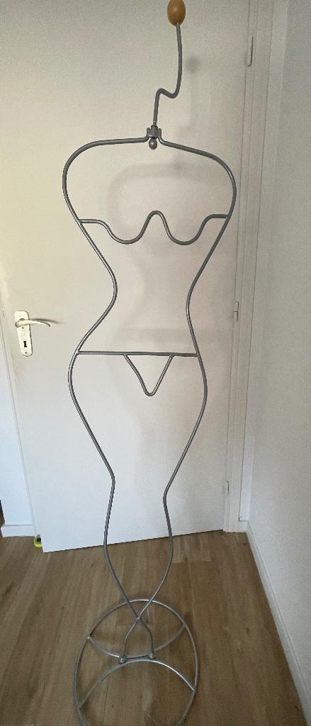 IKEA Dressgirl Häpen valet, Huis en Inrichting, Ophalen, Vintage, Zo goed als nieuw, Metaal