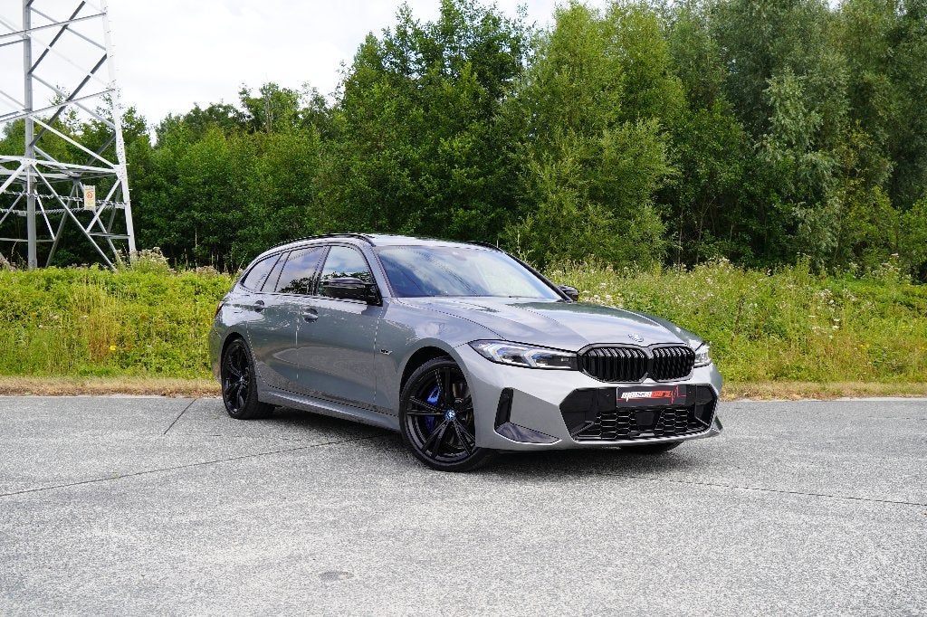 Prachtige BMW G21 330e Touring M-Pakket PHEV, Auto's, Automaat, Leder, Bedrijf, 5 deurs