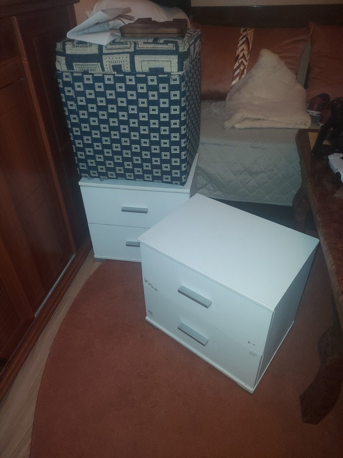 2commodes et 1 tabouret, Maison & Meubles, Enlèvement