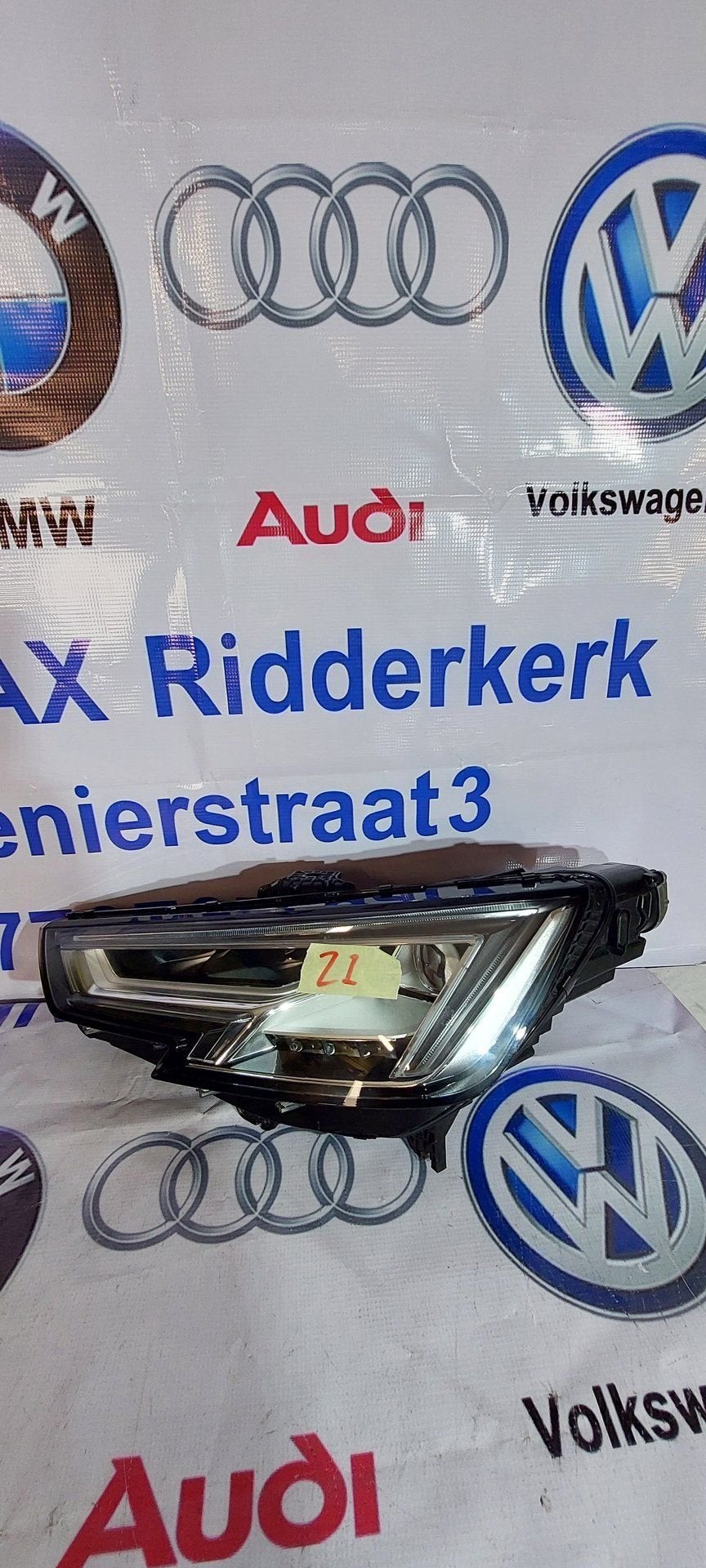 Audi A4 8W0941033 Koplamp links, -, Audi, Utilisé, -