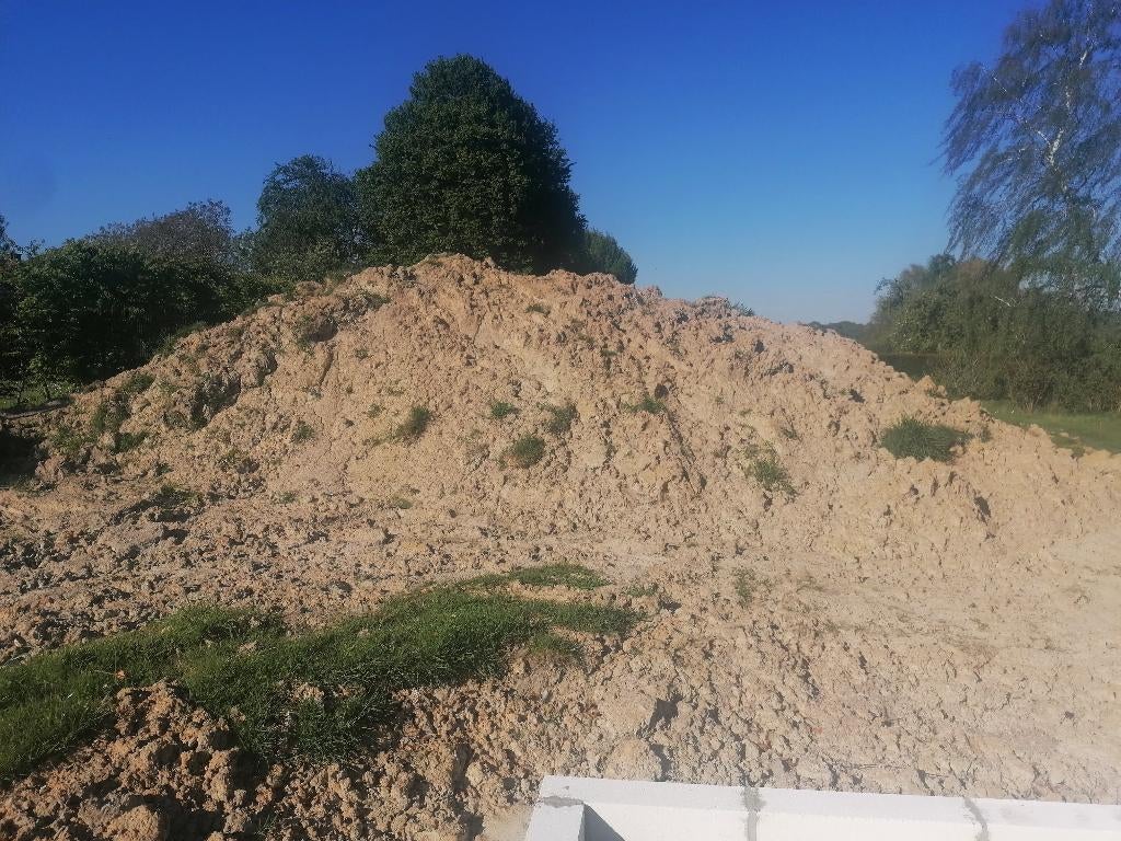 Gratis zuivere aanvulgrond Flobecq/Vloesberg, Tuin en Terras, Aarde en Mest, Ophalen, Tuinaarde