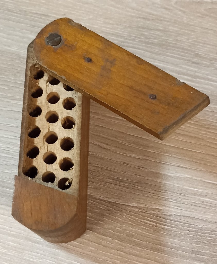 Boîte pour allumeurs Allemande variante rare 18 trous ww2, Collections, Objets militaires | Seconde Guerre mondiale, Envoi, Armée de terre