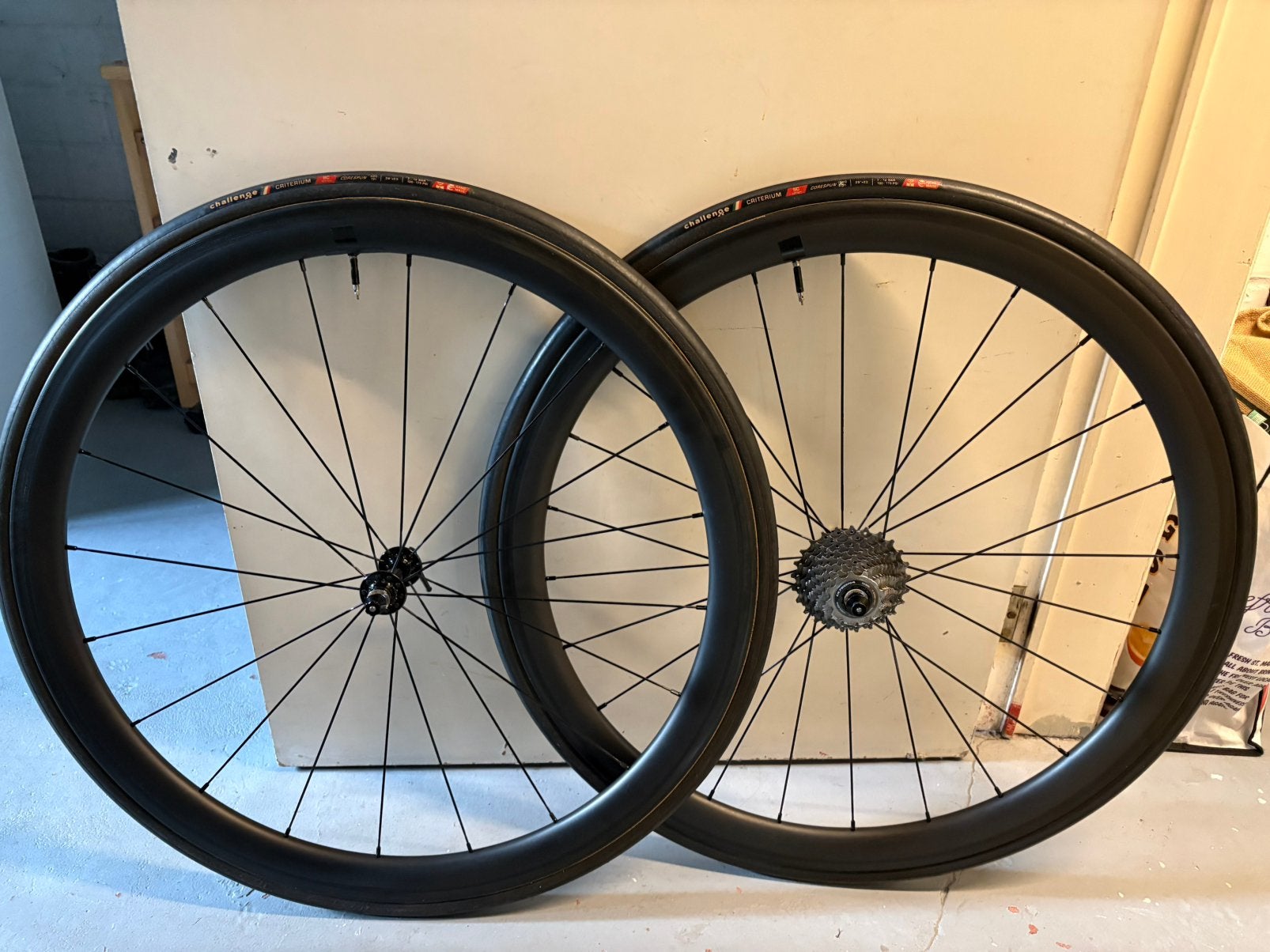 1250 g carbon tubular-wielset, Enlèvement, Comme neuf