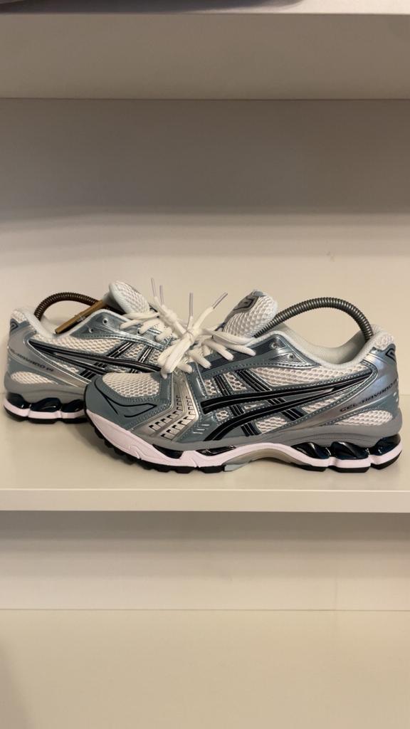 Asics Kayano en gel 14 42, Vêtements | Hommes, Chaussures, Enlèvement ou Envoi, Comme neuf, Autres types, Bleu