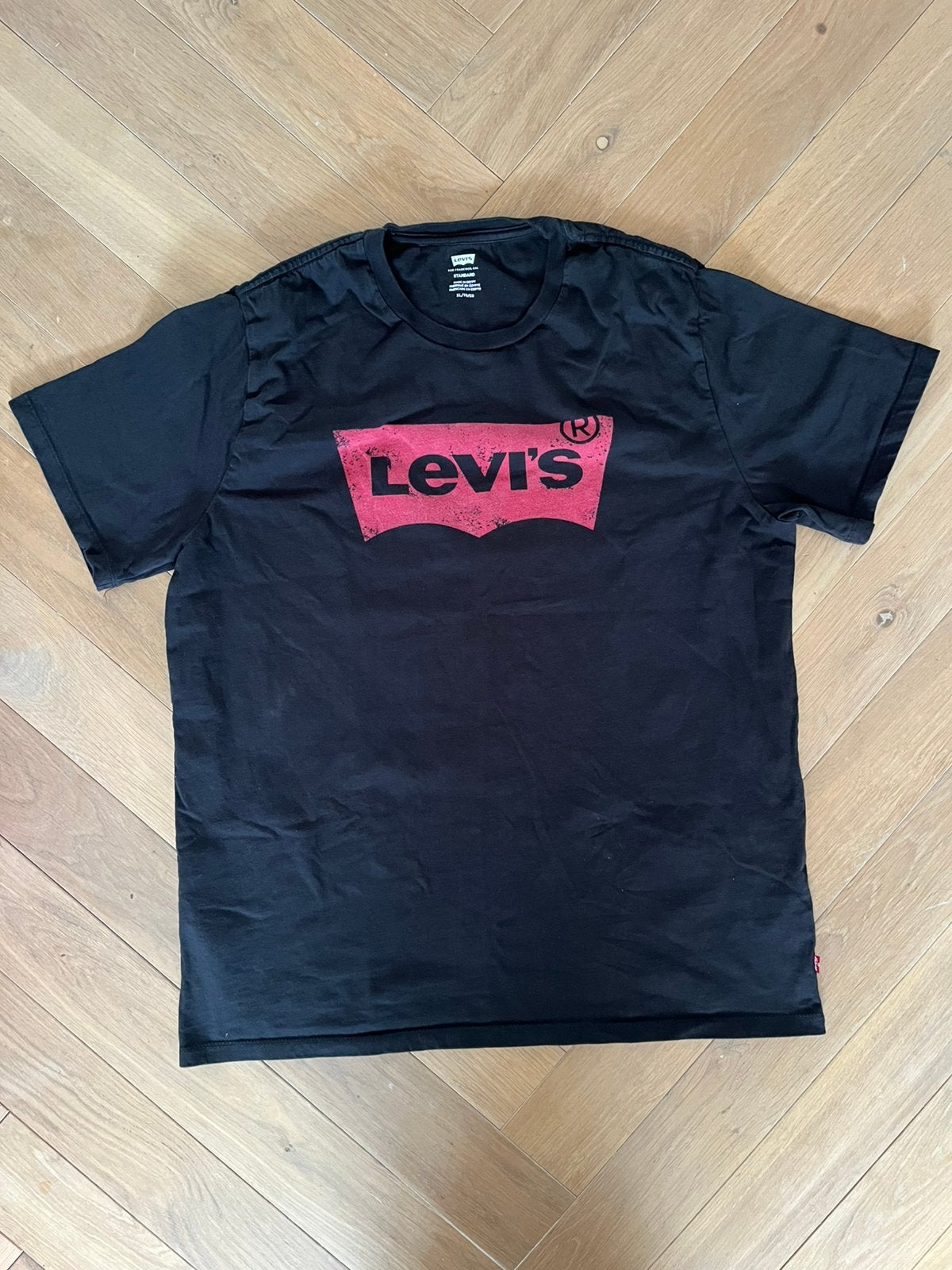 T-shirt Levi's taille XL, Enlèvement ou Envoi, Porté, Taille 56/58 (XL), Noir