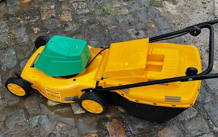 tondeuses, Tondeuses à gazon à essence, 40 à 49 cm, Enlèvement, Utilisé