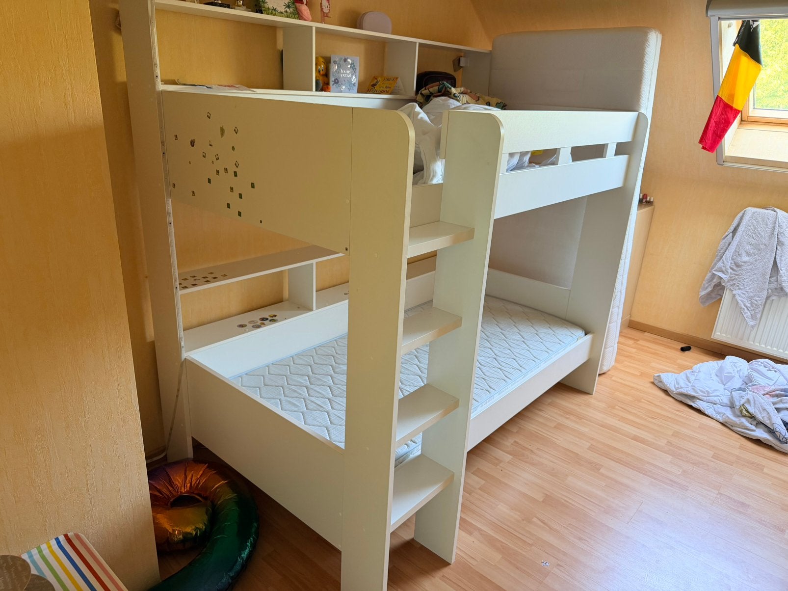 Wit stapelbed in zeer goede staat, Kinderen en Baby's, Ophalen, Zo goed als nieuw, Stapelbed