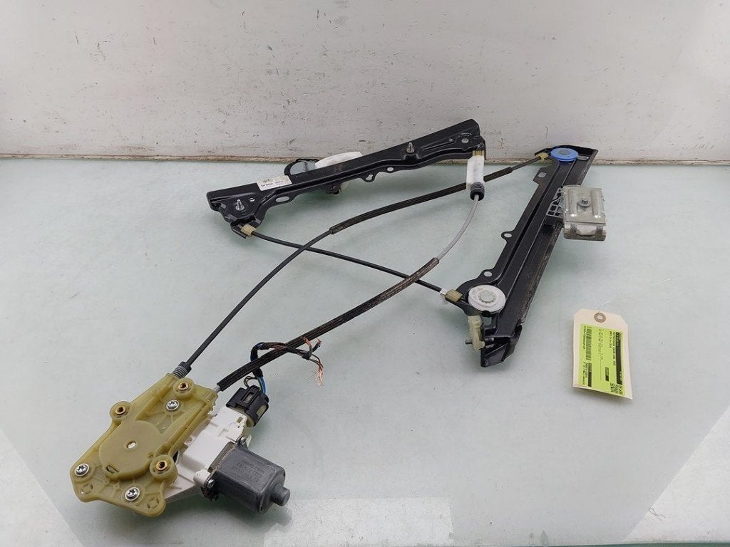 RAAMMECHANIEK LINKS VOOR BMW Z4 Roadster (E89), Gebruikt, BMW, Petuelring 130
80809  München, DE, Bayerische Motoren Werke AG