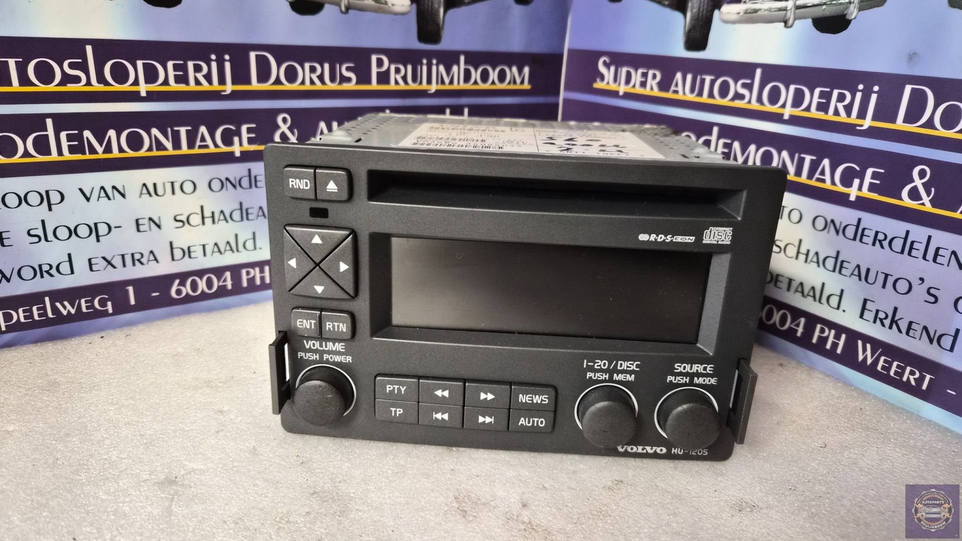 Autoradio CD avec code pour Volvo S60 ann e 2003, Gunnar Engellaus vag 8
405 31  Gothenburg, SE, Info@volvocars.com, Volvo Car Corporation