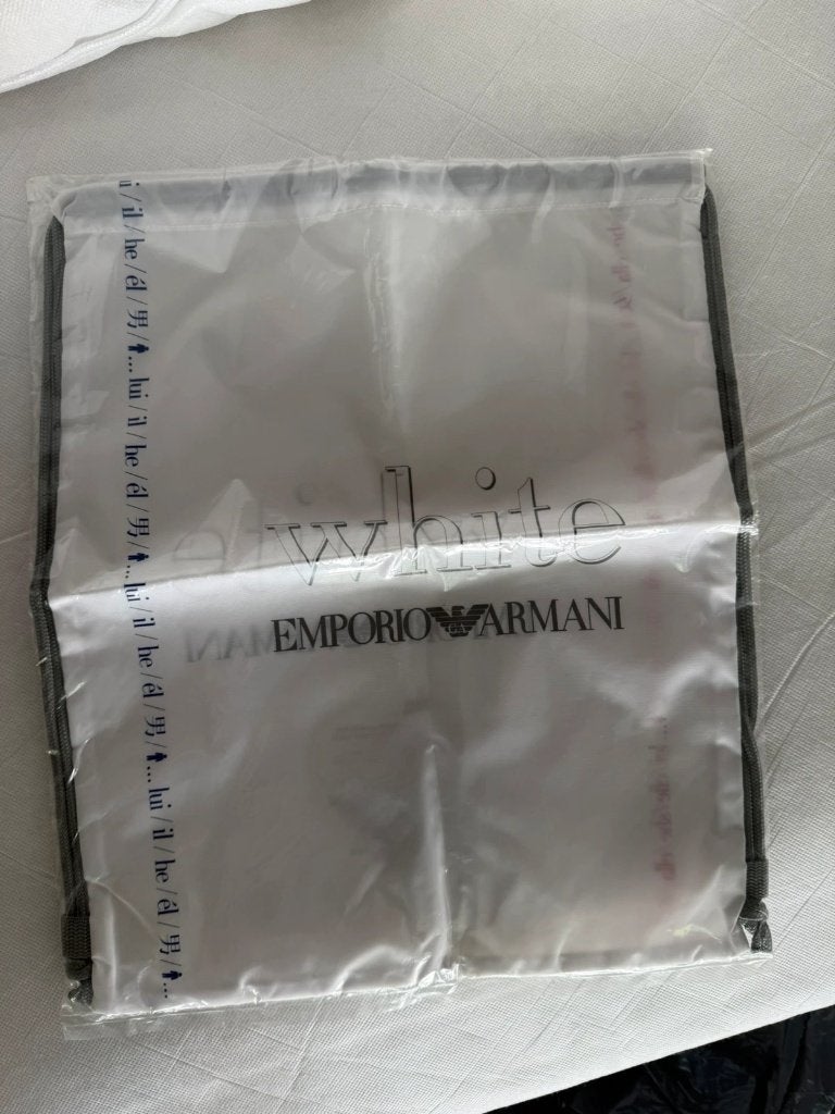 Sac à dos cordon Emporio Armani Parfums neuf sous blister, Bijoux, Sacs & Beauté, Enlèvement ou Envoi, Neuf, Autres marques