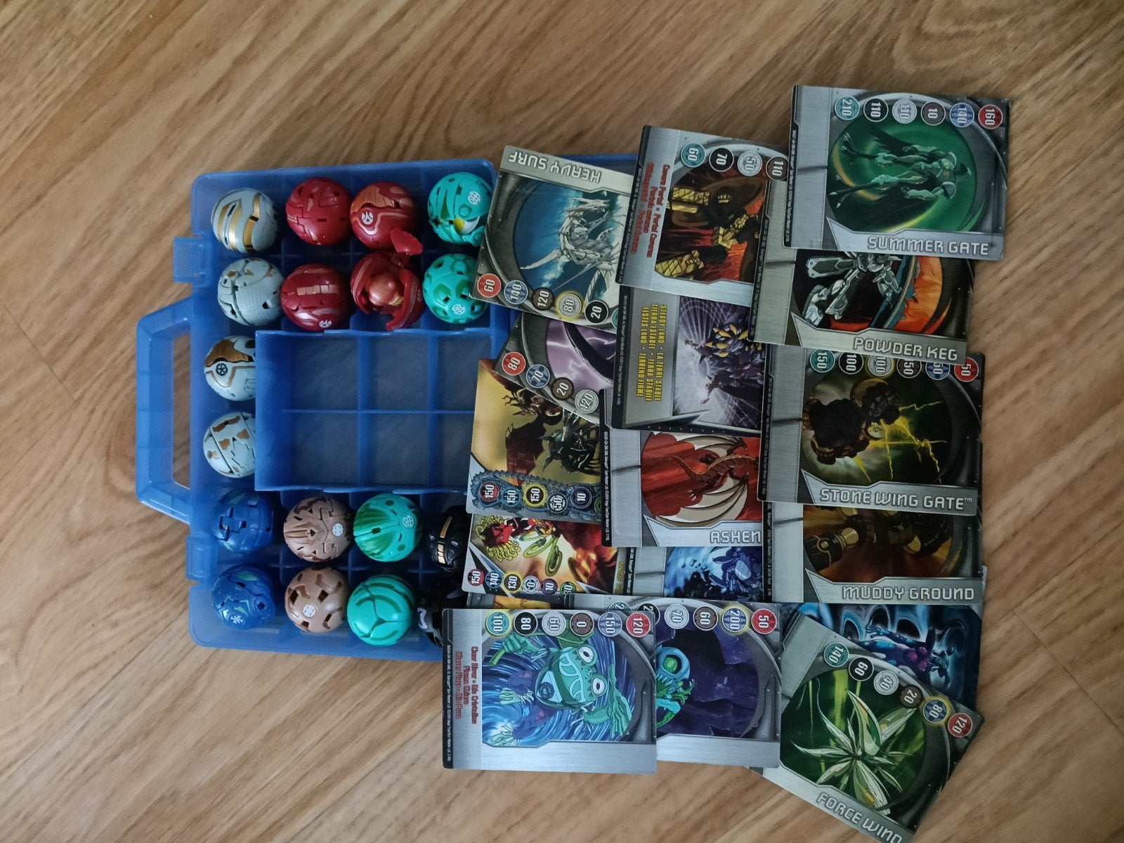 Vintage Bakugan koffertje gevuld, Ophalen