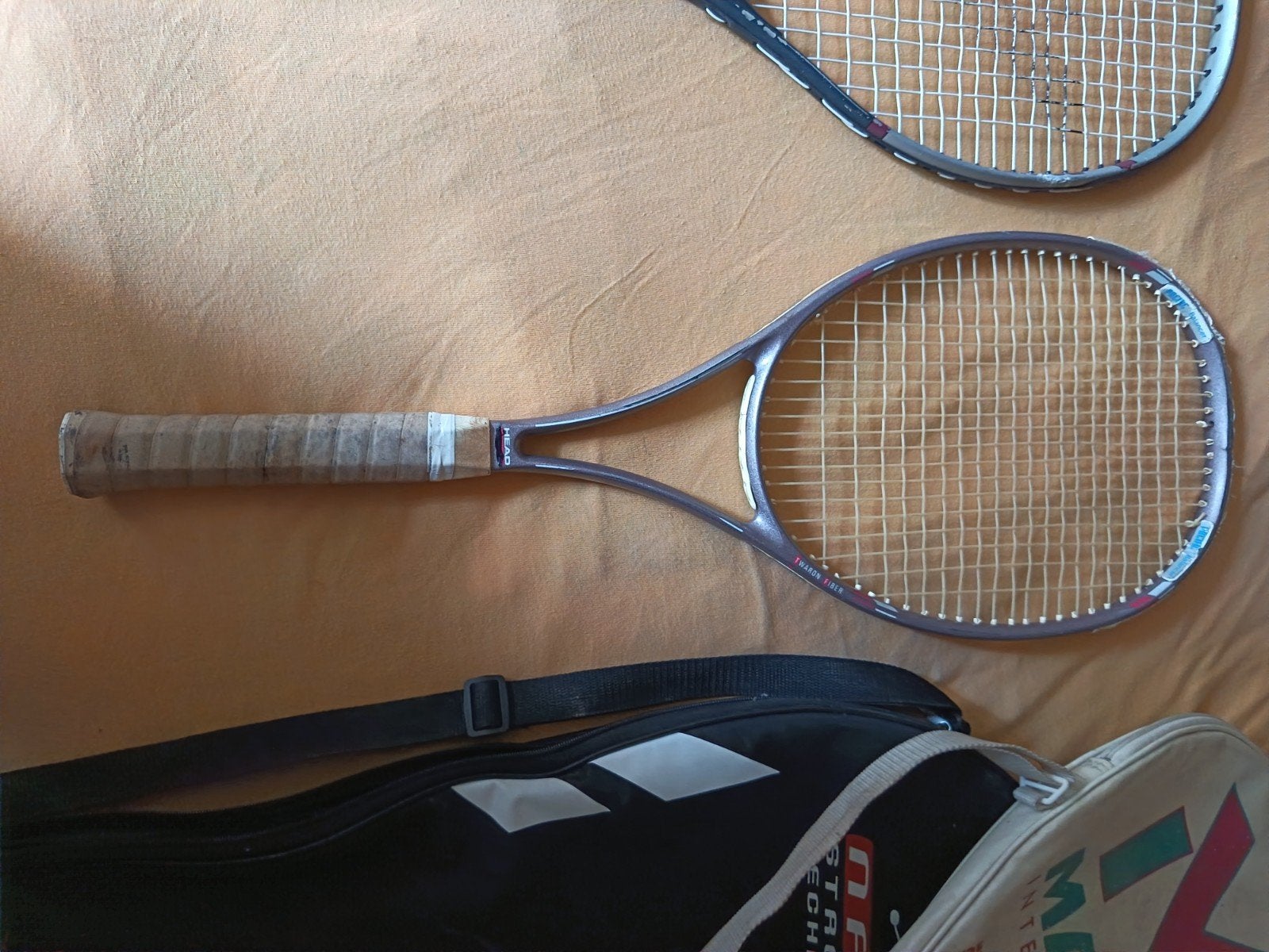 Raquette de tennis  bon état, Sports & Fitness, Tennis, Raquette, Babolat