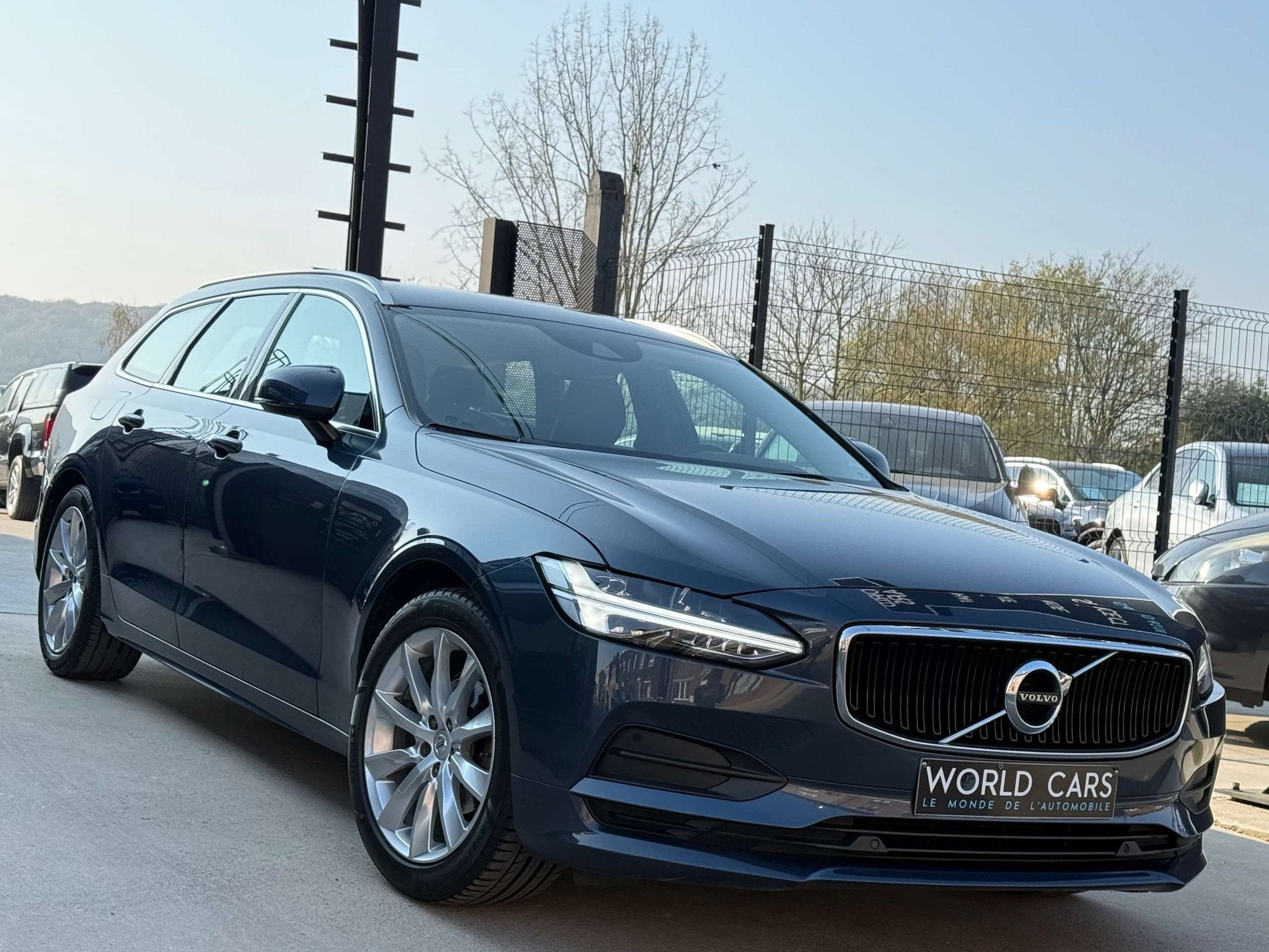 Volvo V90 2.0 D3 GEARTRONIC COCKPIT DISTRO CAMERA LINE ASS., Autos, Volvo, Cuir, Achat, Entreprise, 5 portes