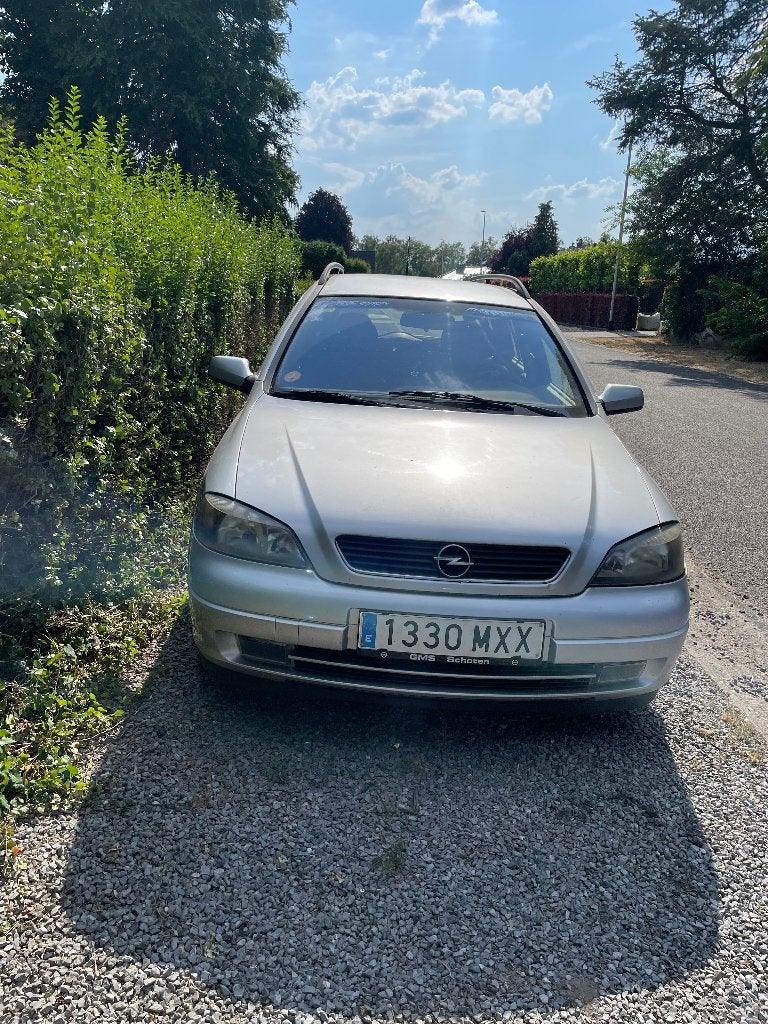 Escapade Opel Astra, Autos, Opel, Particulier, Astra, Diesel, Euro 4, Break, 5 portes, Boîte manuelle, Argent ou Gris, Gris, Tissu