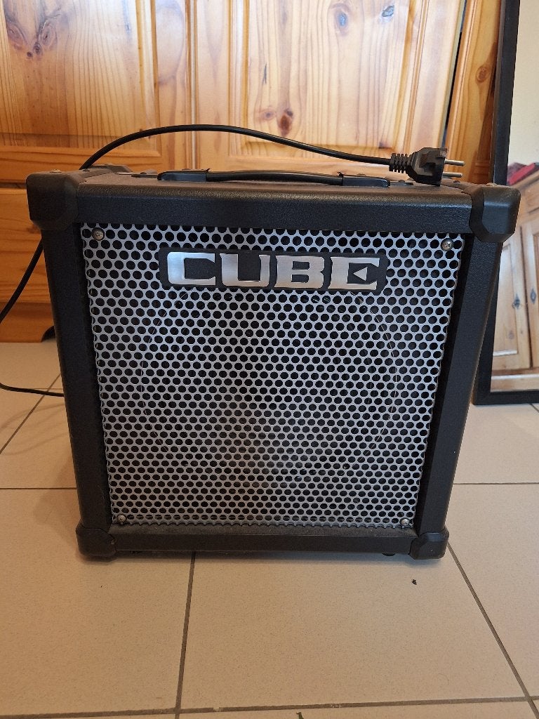 Ampli Roland Cube, Musique & Instruments, Enlèvement, Comme neuf, Guitare, Moins de 50 watts