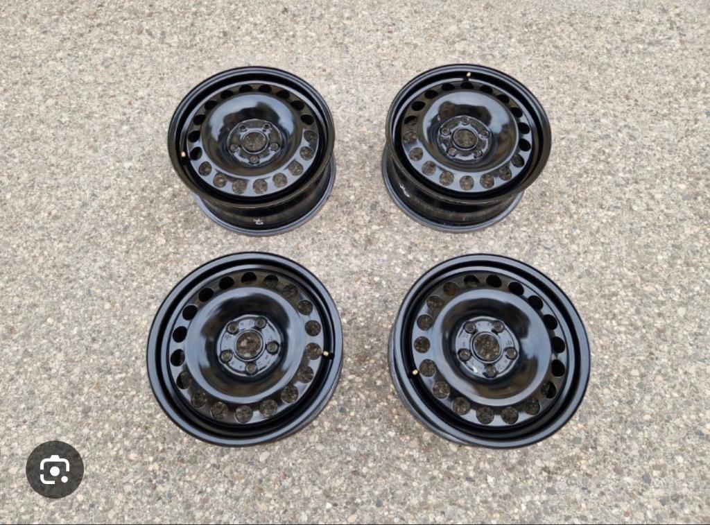 Skoda Octavia 2023 16inch stalen velgen&banden, Ophalen, Gebruikt, 16 inch, Banden en Velgen