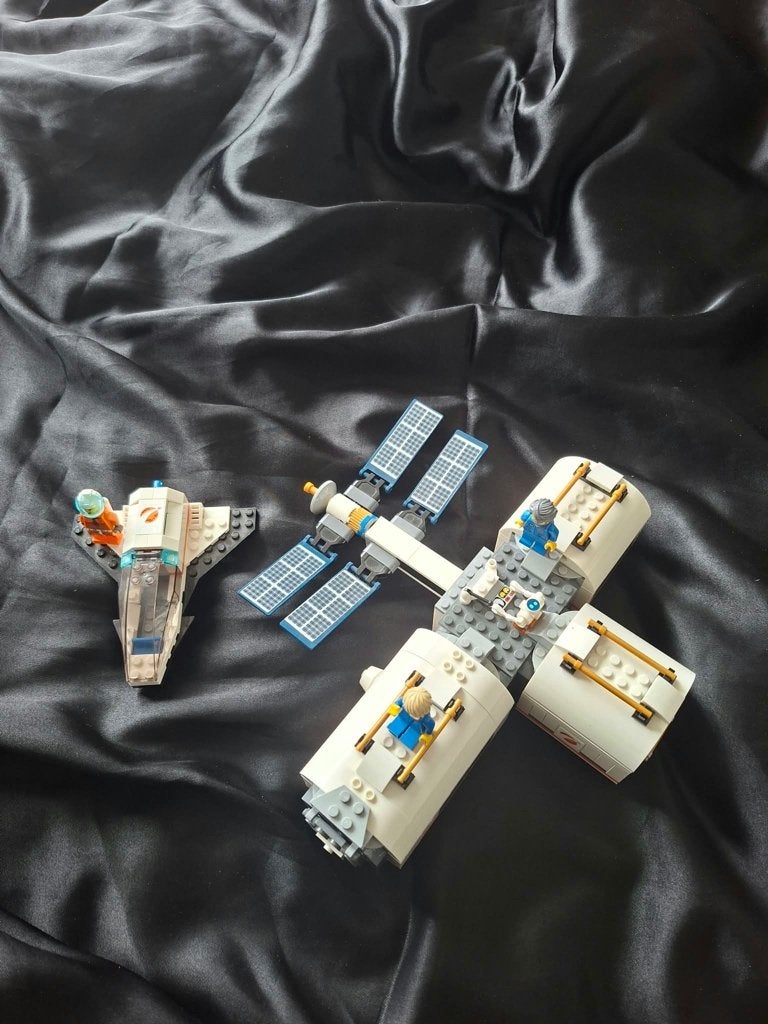 LEGO City Space Station On The Moon – 60227, Multi-Colour, Lego, Overige typen, Ophalen of Verzenden, Inclusief minifiguren
