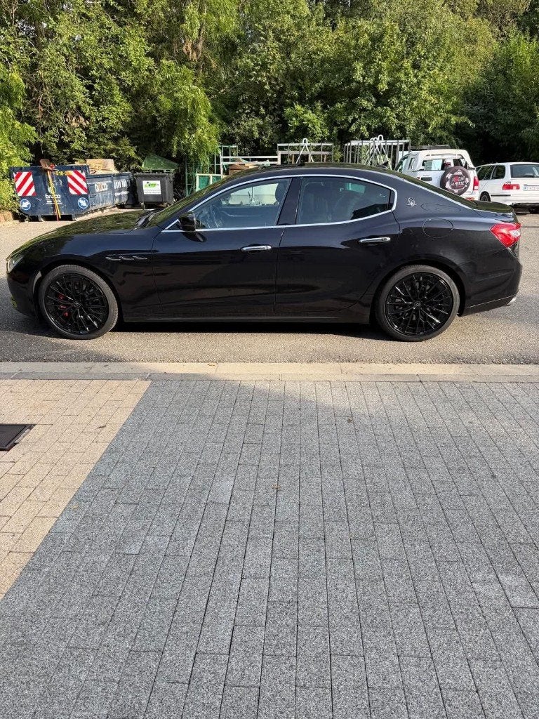 Maserati Ghibli, Auto's, Maserati, Automaat, 4 deurs, 257 kW, Zwart
