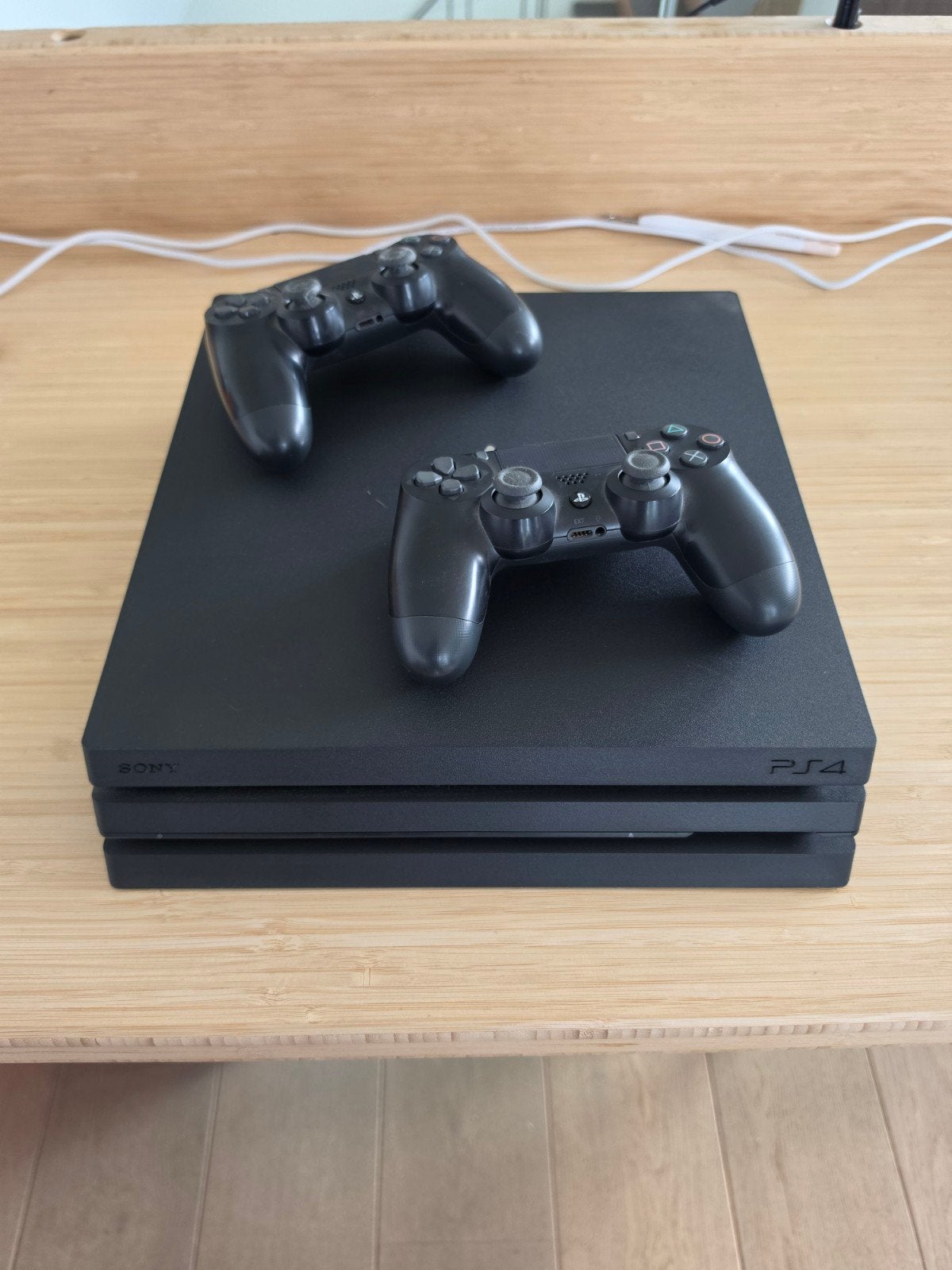 Playstation 4 pro, 1tb, Games en Spelcomputers, Met 2 controllers, Ophalen of Verzenden, 1 TB, Pro