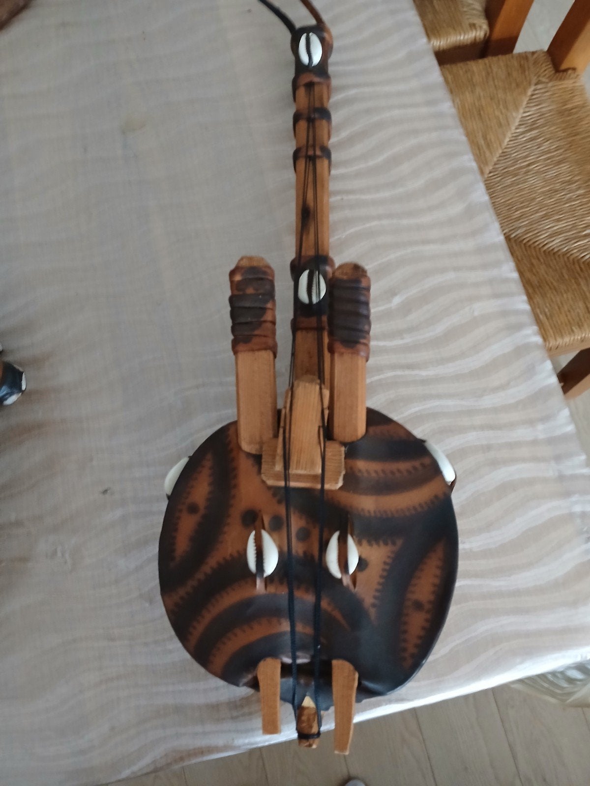 Afrikaanse kara, Musique & Instruments, Enlèvement, Utilisé