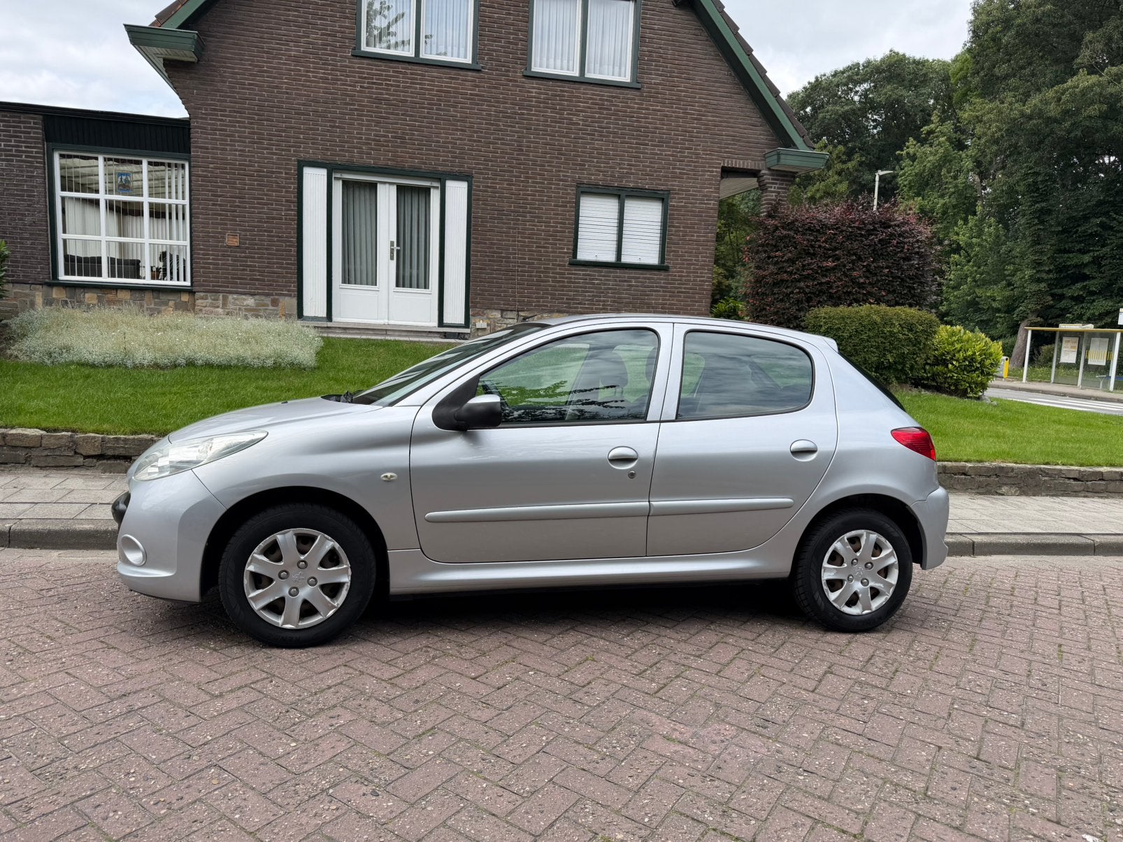 Peugeot 206+, 1.4i benzine Airco 5deurs gekeurd Euro5, Auto's, Electronic Stability Program (ESP), Bedrijf, Handgeschakeld, 5 deurs