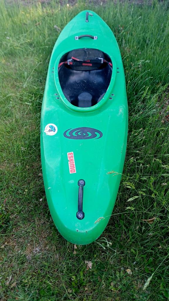 Wildwater kajak Eskimo incl. peddel 200euro, Ophalen, Kajak