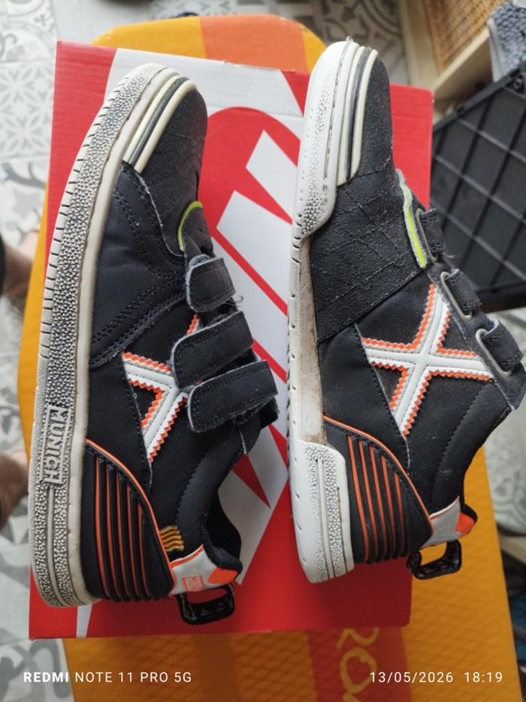 Munich chaussures pour le foot intérieur taille 39 négociabl