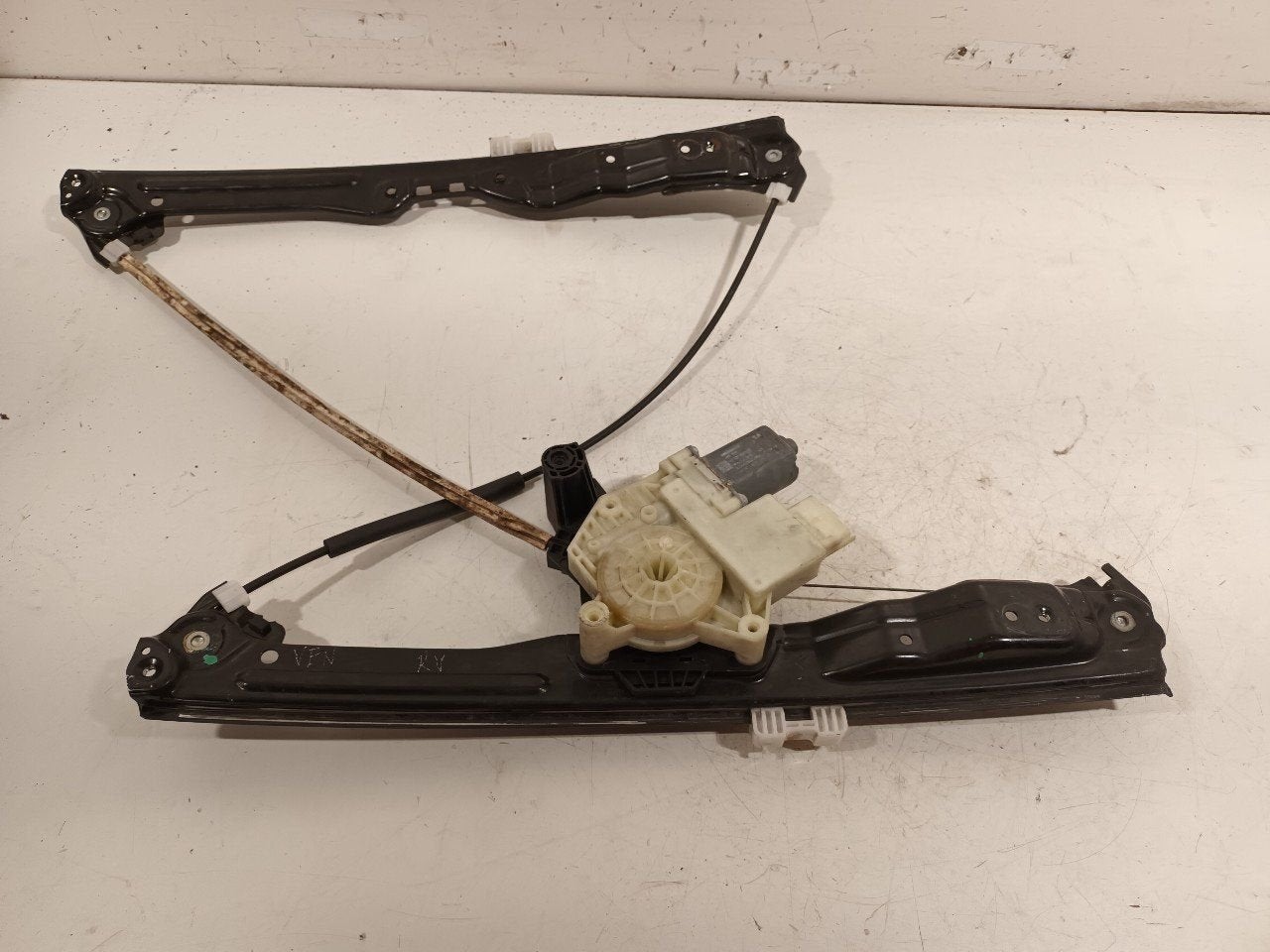 Raammechaniek elektrisch rechts voor Peugeot 308, Onderdelen@venauto.nl, Van der Ven Autorecycling B.V., Ettenseweg 76, 4706 PB Roosendaal, The Netherlands