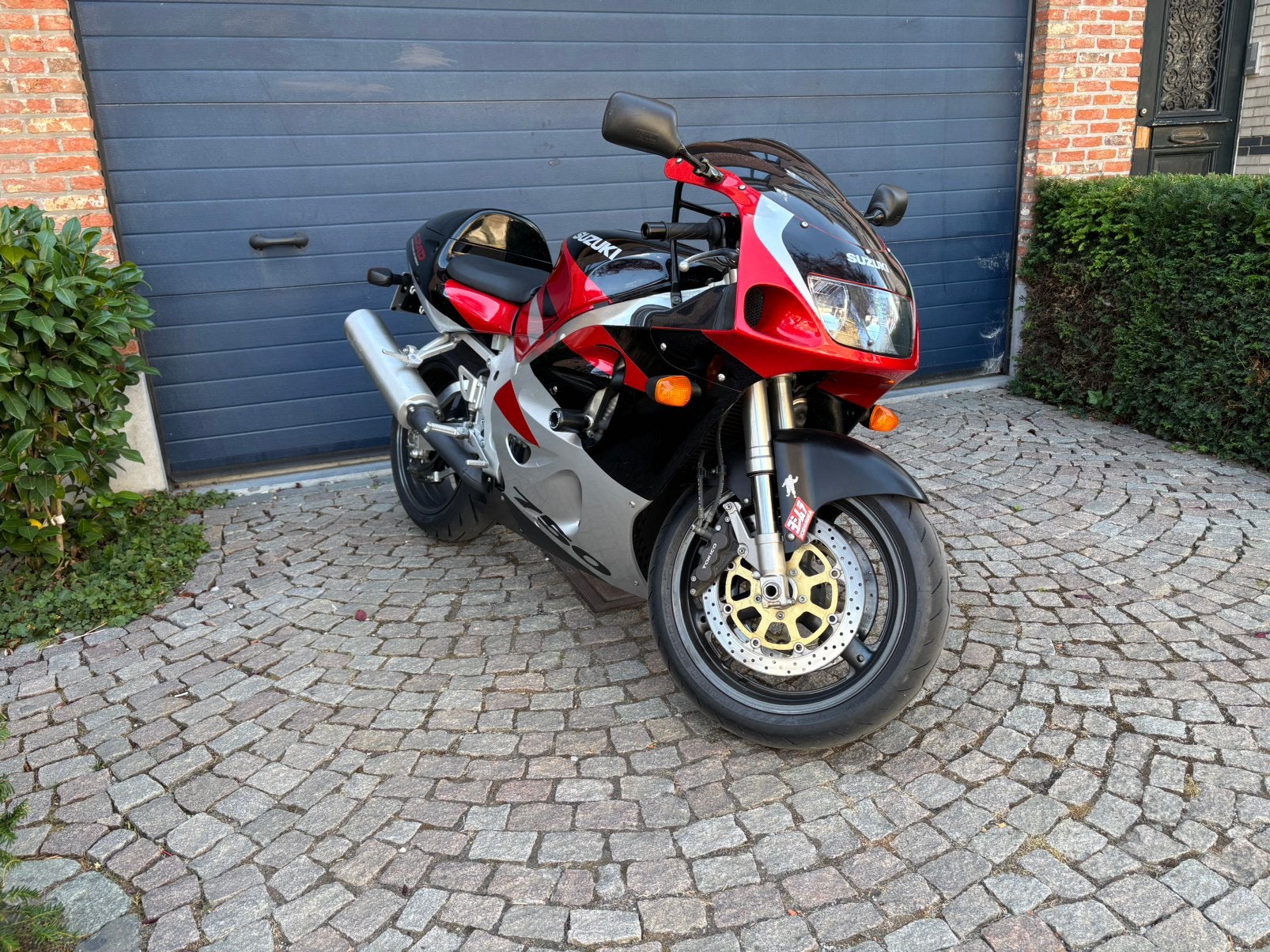 Suzuki GSX R 750 SRAD 1999 Model injectie, Motos, Permis Moto A, Occasion, Plus de 35 kW, Super Sport