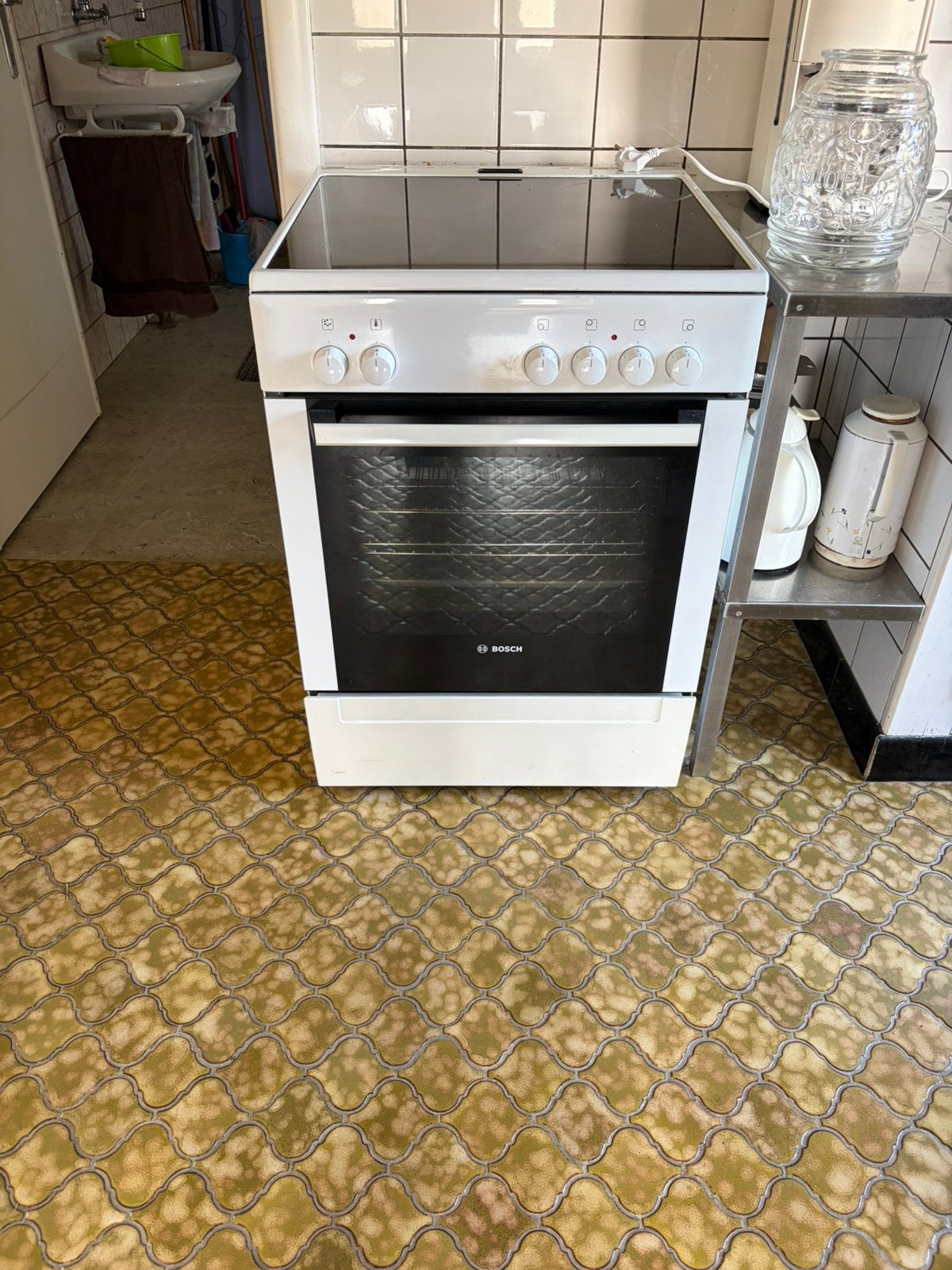 Inductie kookvuur met oven bosch, Elektronische apparatuur, Fornuizen, Ophalen, Zo goed als nieuw, Inductie