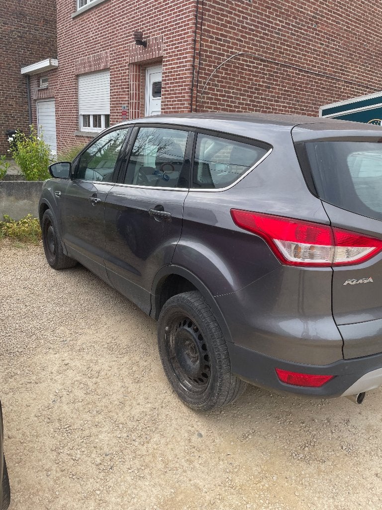 Kuga 2,0 TDI 136500 kms, Autos, Ford, Euro 5, Achat, 139 g/km, Boîte manuelle