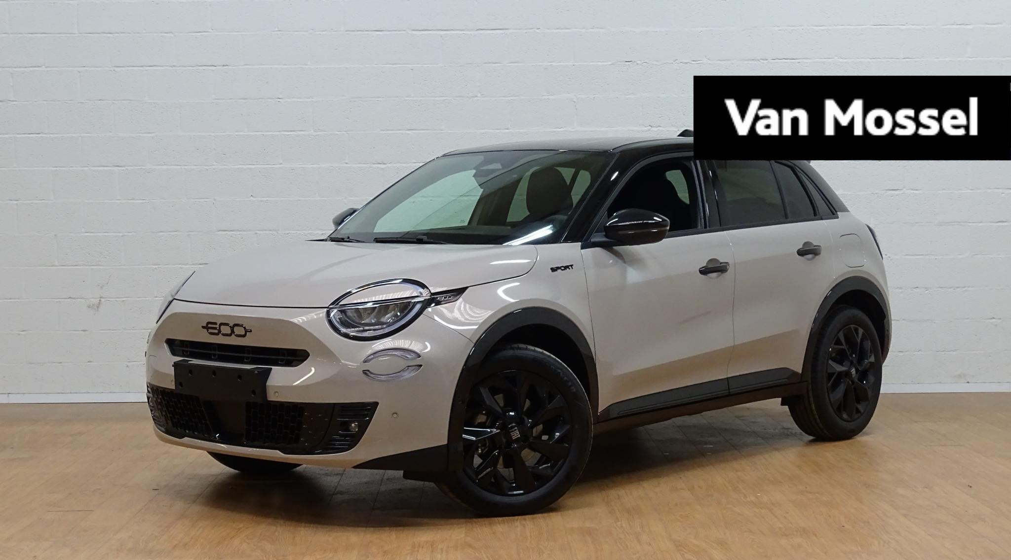Fiat 600 1.2 Hybrid 600 Hybrid Sport 145pk, Auto's, Fiat, Stof, Overige kleuren, 620 kg, Bedrijf