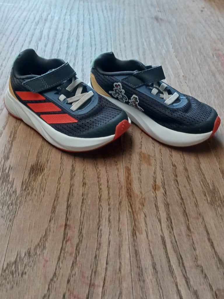 Adidas x Disney Mickey Duramo SL Sneakers Maat 28 / UK 10K, Adidas, Garçon ou Fille, Enlèvement ou Envoi, Utilisé