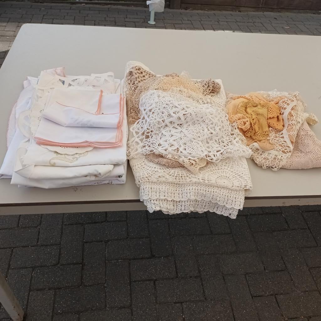 Verschillende echte  kante lapjes, Huis en Inrichting, Ophalen