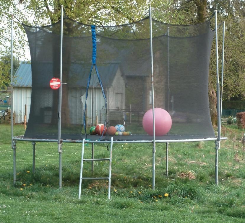 Trampoline, Enlèvement, Utilisé