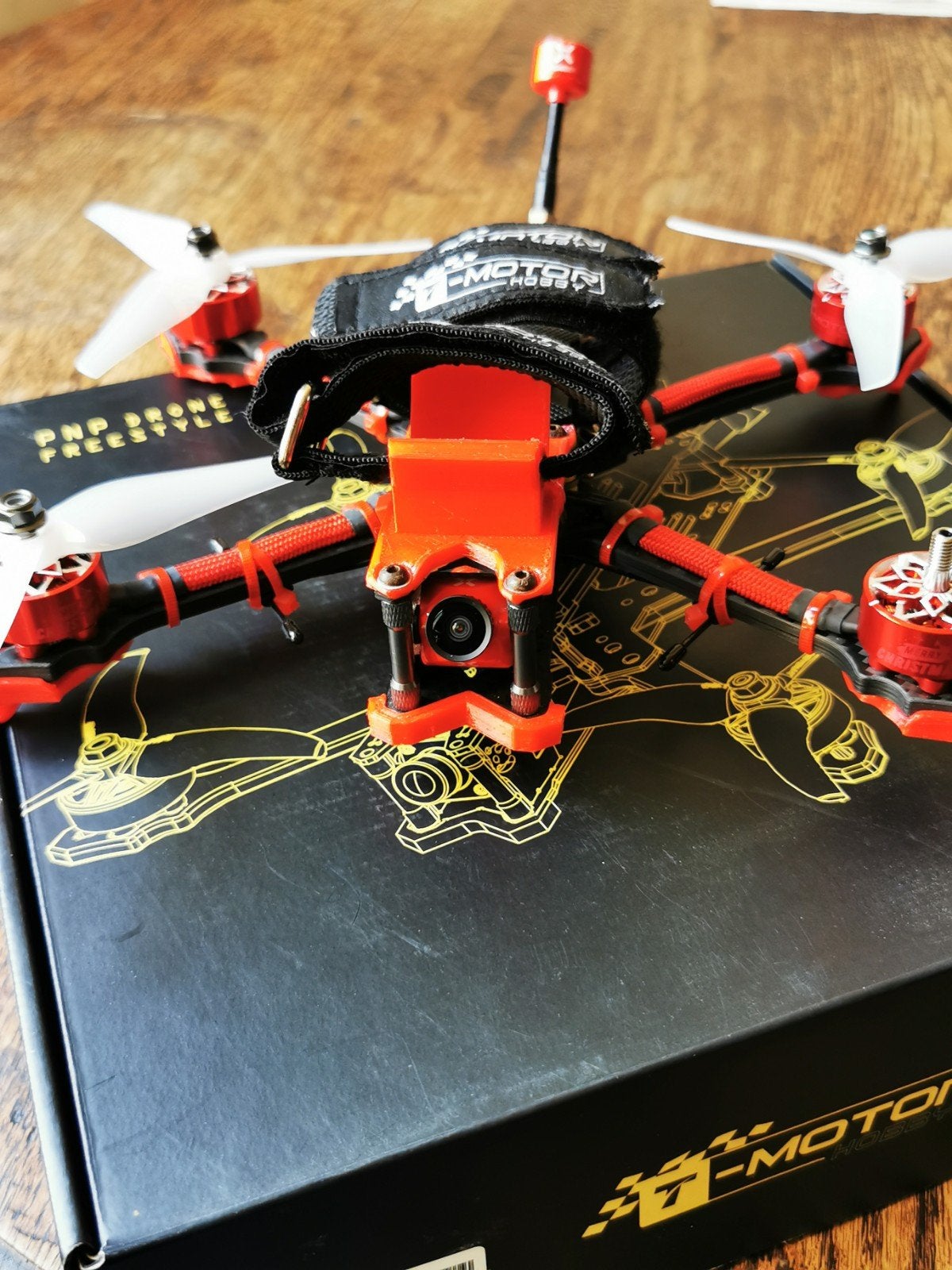 T-MOTOR FT5  5 inch freestyle quad, Hobby en Vrije tijd, Modelbouw | Radiografisch | Helikopters en Quadcopters, RTF (Ready to Fly)