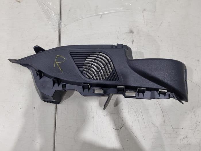 Support plage arrière d'un BMW 1-Serie, -, 3 mois de garantie, Utilisé, -