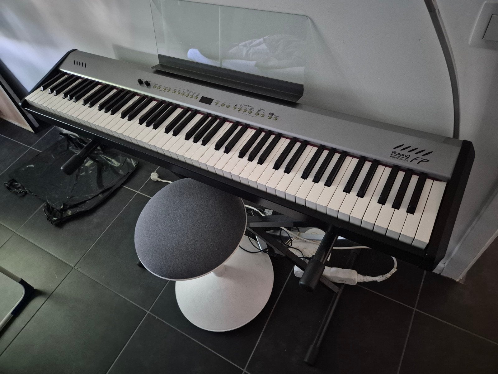 Piano de scène digitale Roland FP-2, Musique & Instruments, Claviers, 88 touches, Roland, Enlèvement