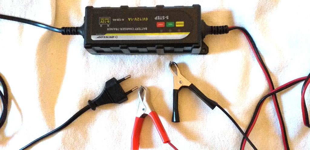 chargeur de batteries AUTO 6V - 12V, Envoi