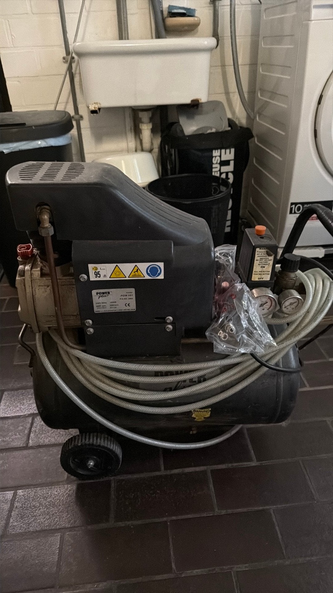 Compresseur d'air Powerplus POW551, Enlèvement, Comme neuf