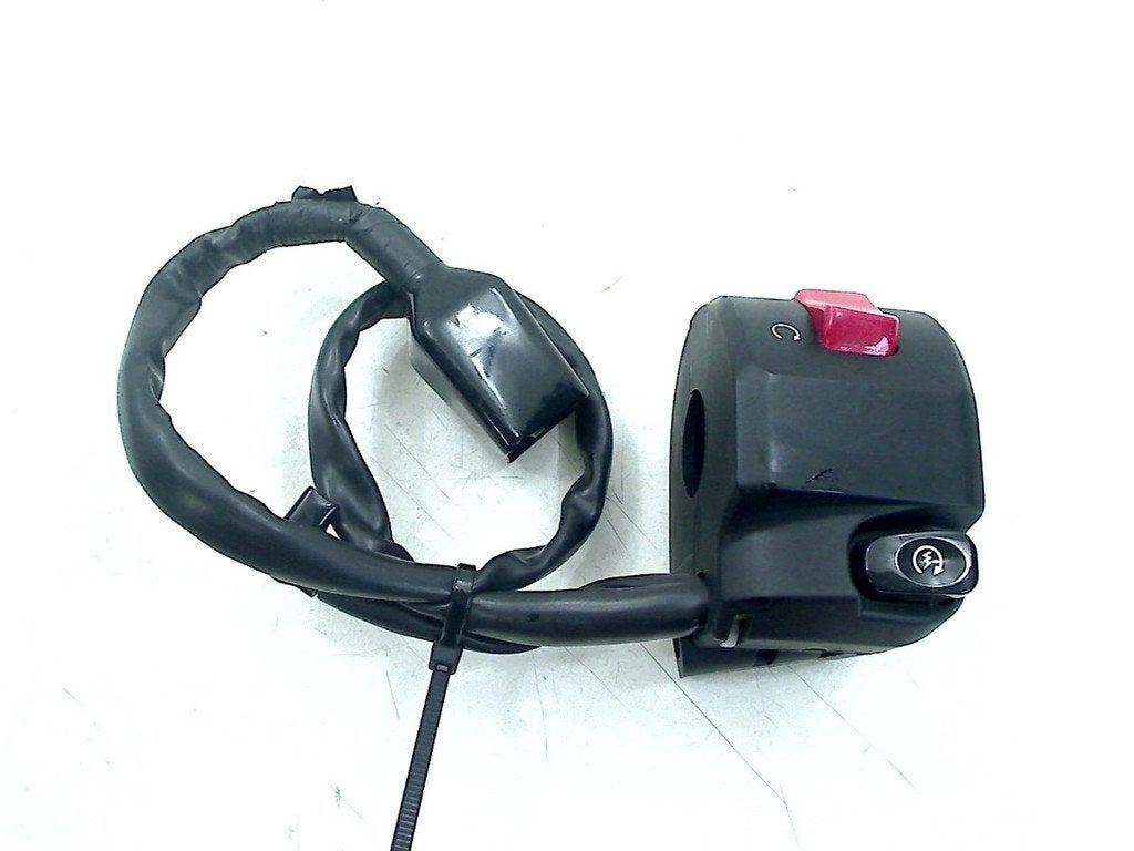 STUURSCHAKELAAR RECHTS Kawasaki Z 400 (01-1970/-), Motoren, Dhr. S. di Majo, Gebruikt, Info@cama-motorparts.nl, P.J. Troelstraweg 8 8
3144 CX  MAASSLUIS, NL